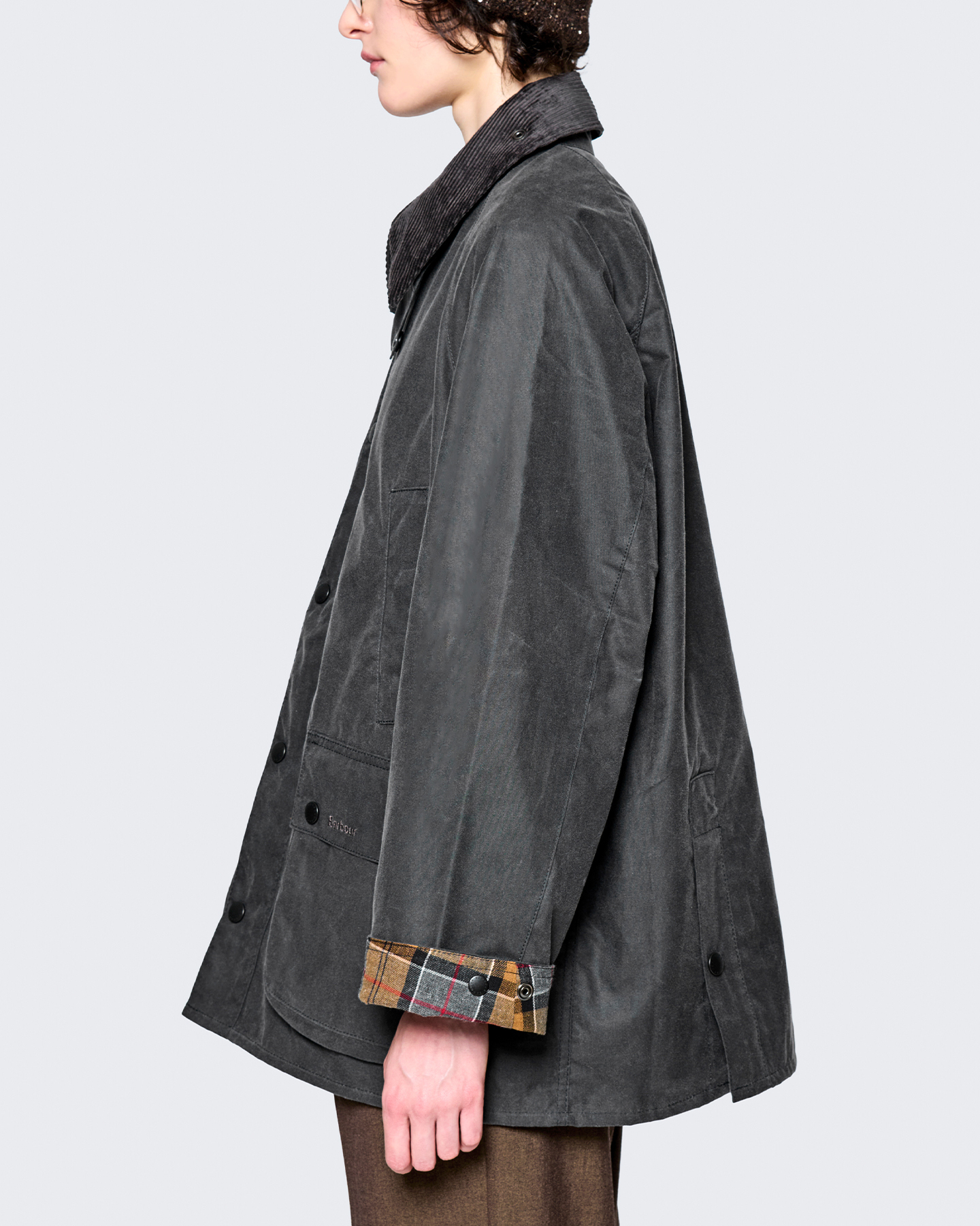 bedaleを着用した女性